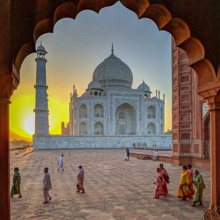 Taj Mahal by Car